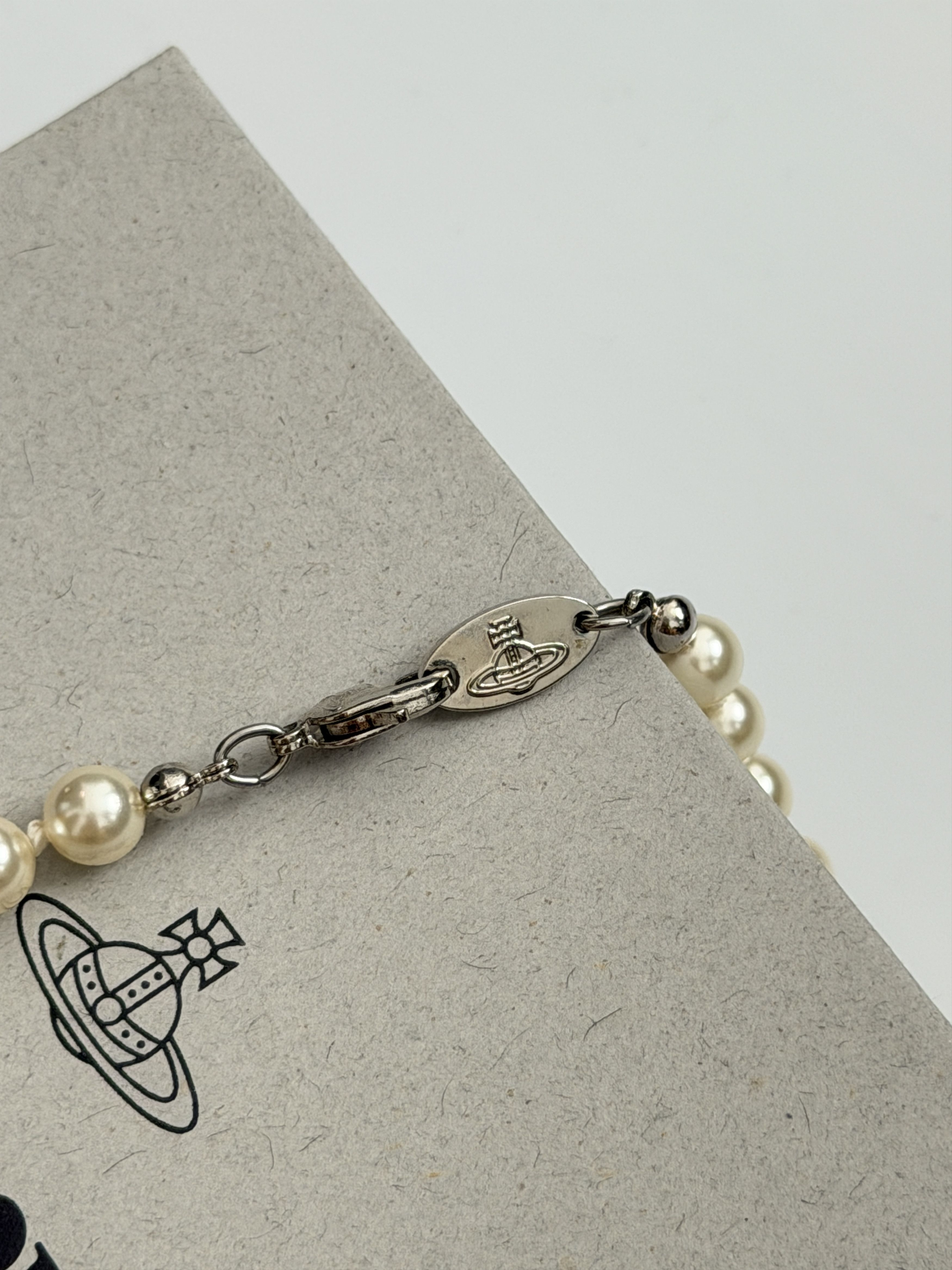Vivienne Westwood Mini Bas Relief Pearl necklace Size ONE SIZE - 2 Thumbnail