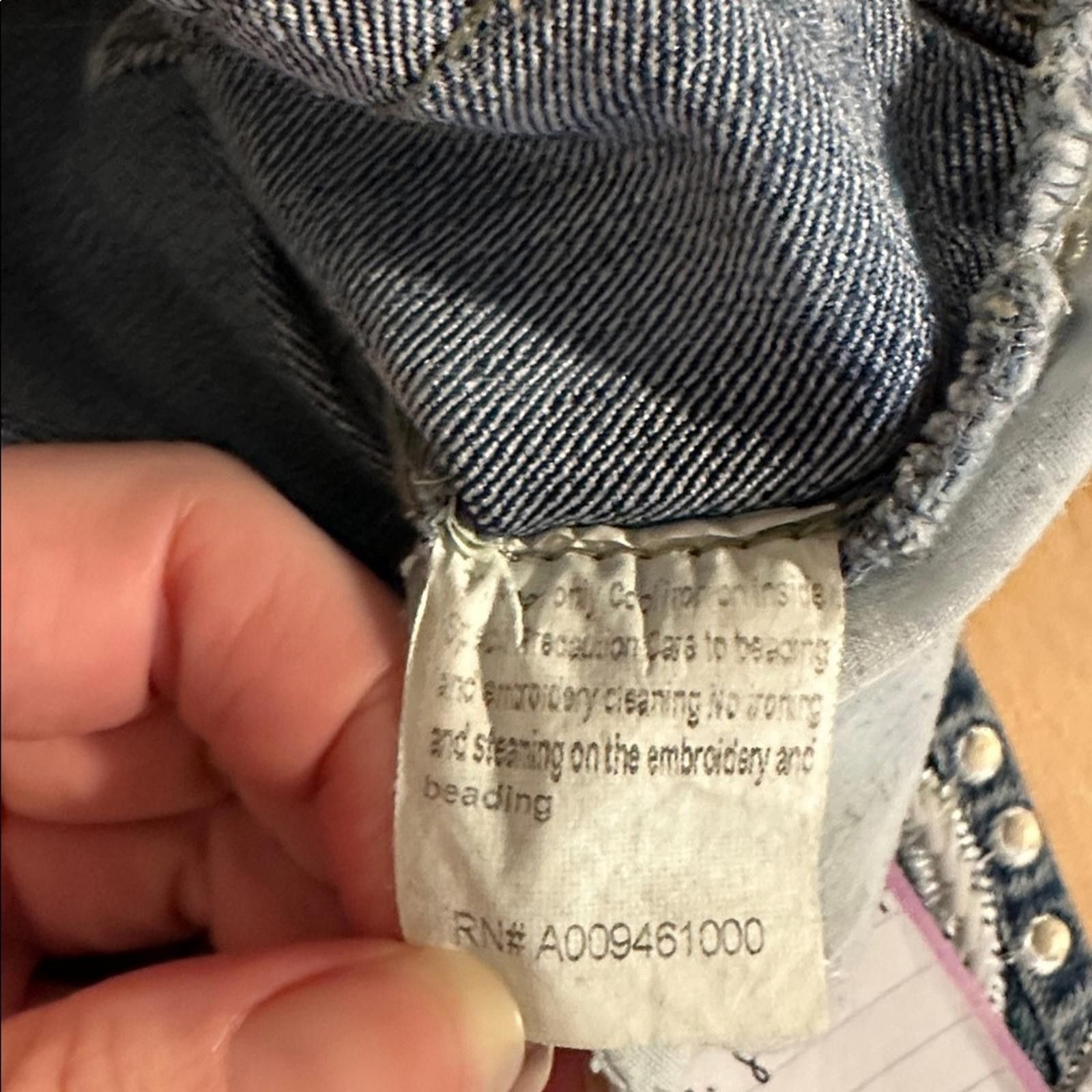Other Boston Proper size 4 Blue Flare Jeans with White Embroidery Size 27" / US 4 / IT 40 - 5 Thumbnail