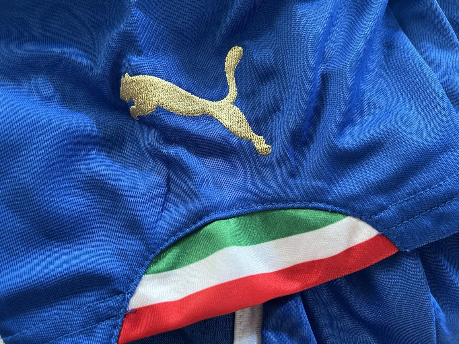 Puma 2014 Italy Puma home kit Azzurri blue soccer jersey Large XL Size US L / EU 52-54 / 3 - 6 Thumbnail