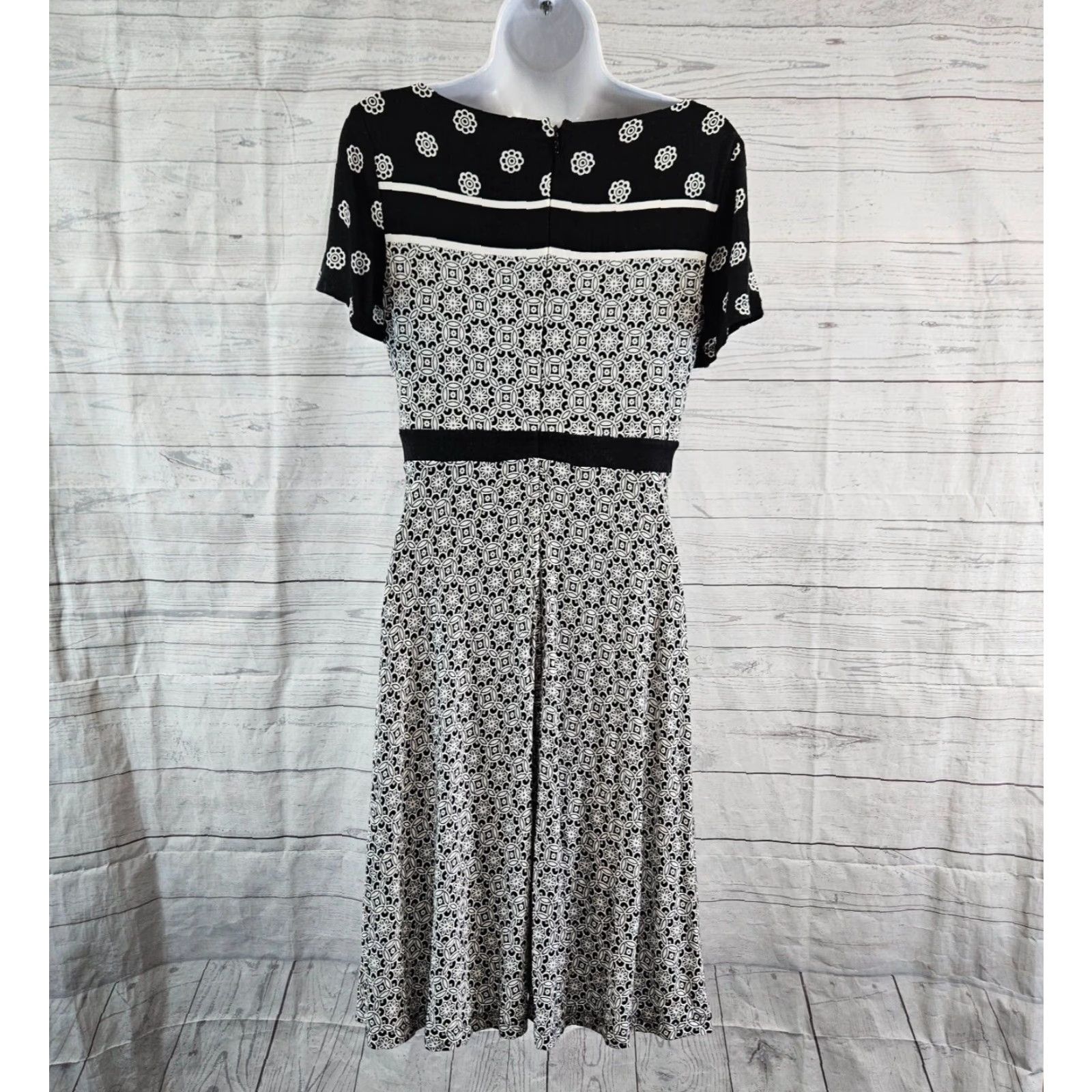 Loft LOFT Ann Taylor Womens Printed Dress Sleeve Short Black White A-Line Rayon Size 4 Size 27" / US 4 / IT 40 - 4 Thumbnail