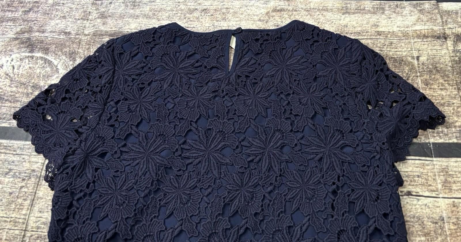Other Talbots Top Womens 4P Floral Lace Lined Short Sleeve $119 Size S / US 4 / IT 40 - 6 Thumbnail