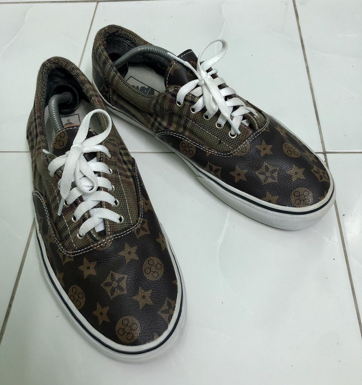 Vans Vans X Louis Vuitton Slip Ons Custom Made Size US 13 / EU 46 - 8 Thumbnail