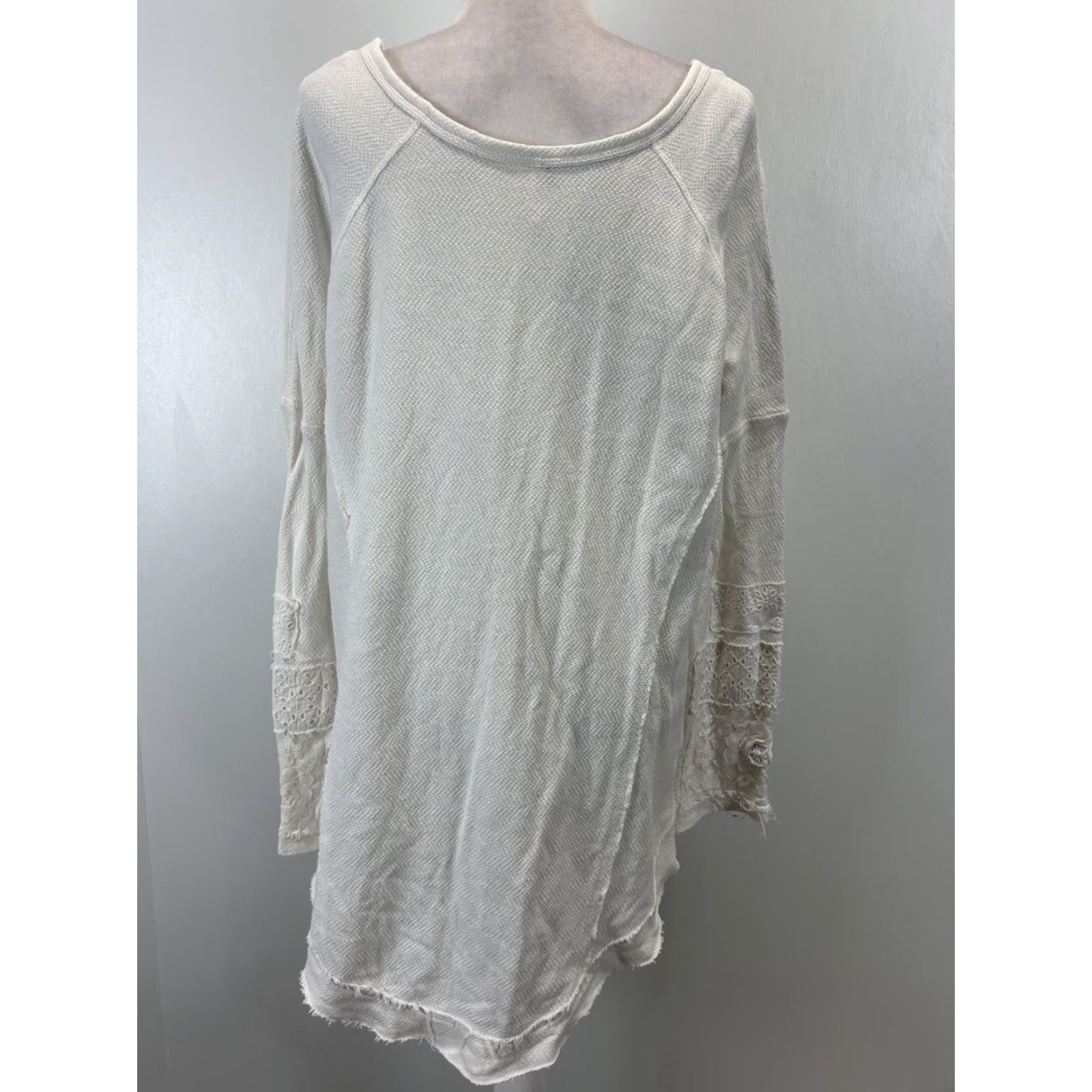 Free People Free People Bohemian Thermal Tunic Top L Ivory Long Sleeve Casual Womens Size L / US 10 / IT 46 - 3 Thumbnail