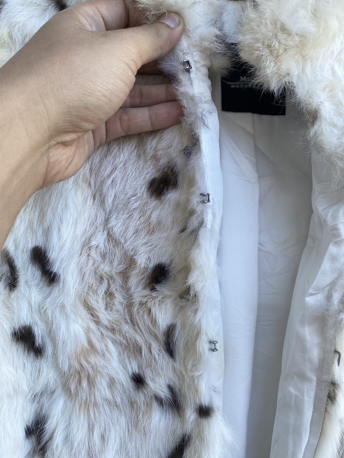 Weekend Max Mara Rare Max Mara designer lupin fur sleeveless jacket Size XS / US 0-2 / IT 36-38 - 3 Thumbnail