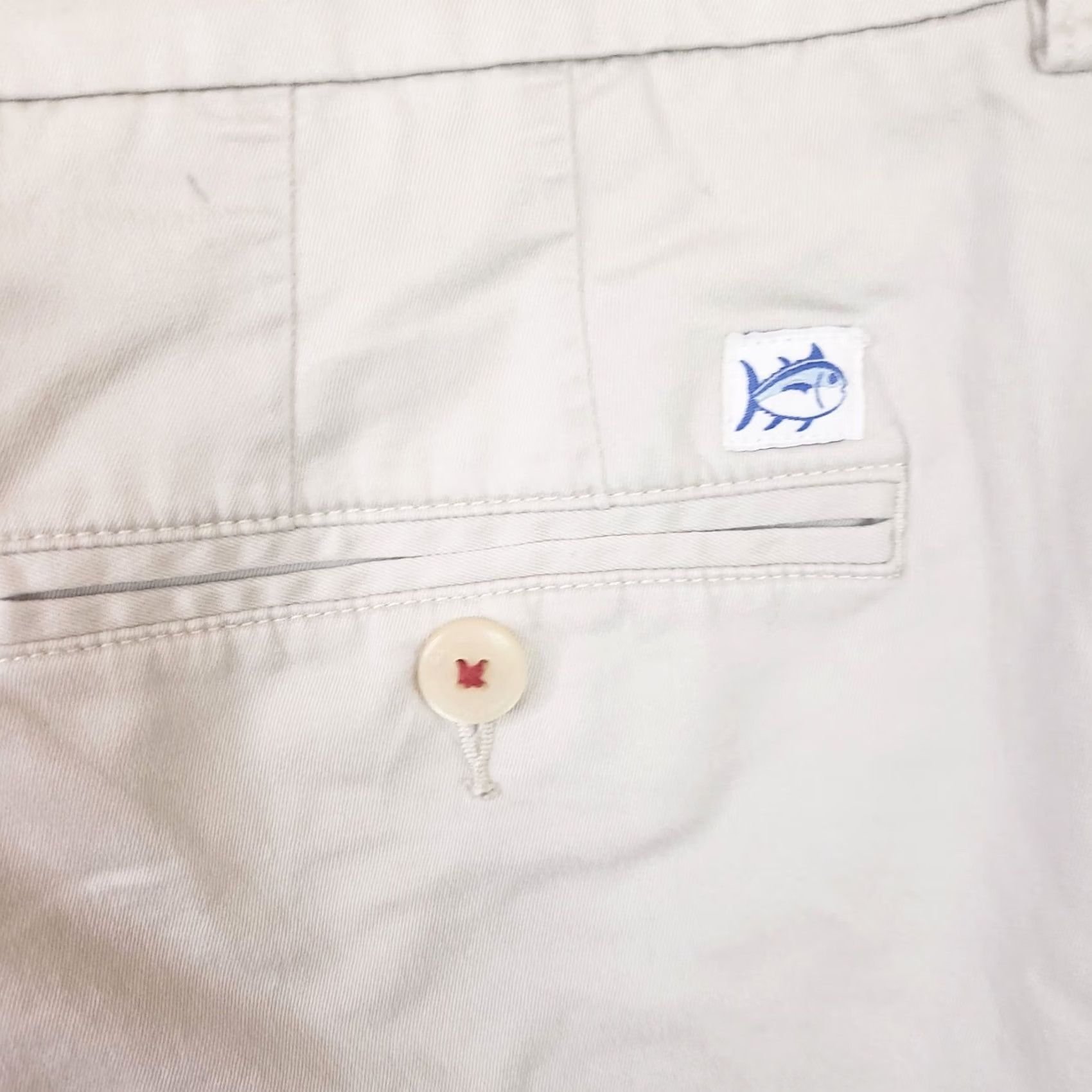 Southern Tide Southern Tide Shorts Classic Fit Beige Cream Intracoastal Water Way 36x9 Mens Size US 36 / EU 52 - 7 Thumbnail