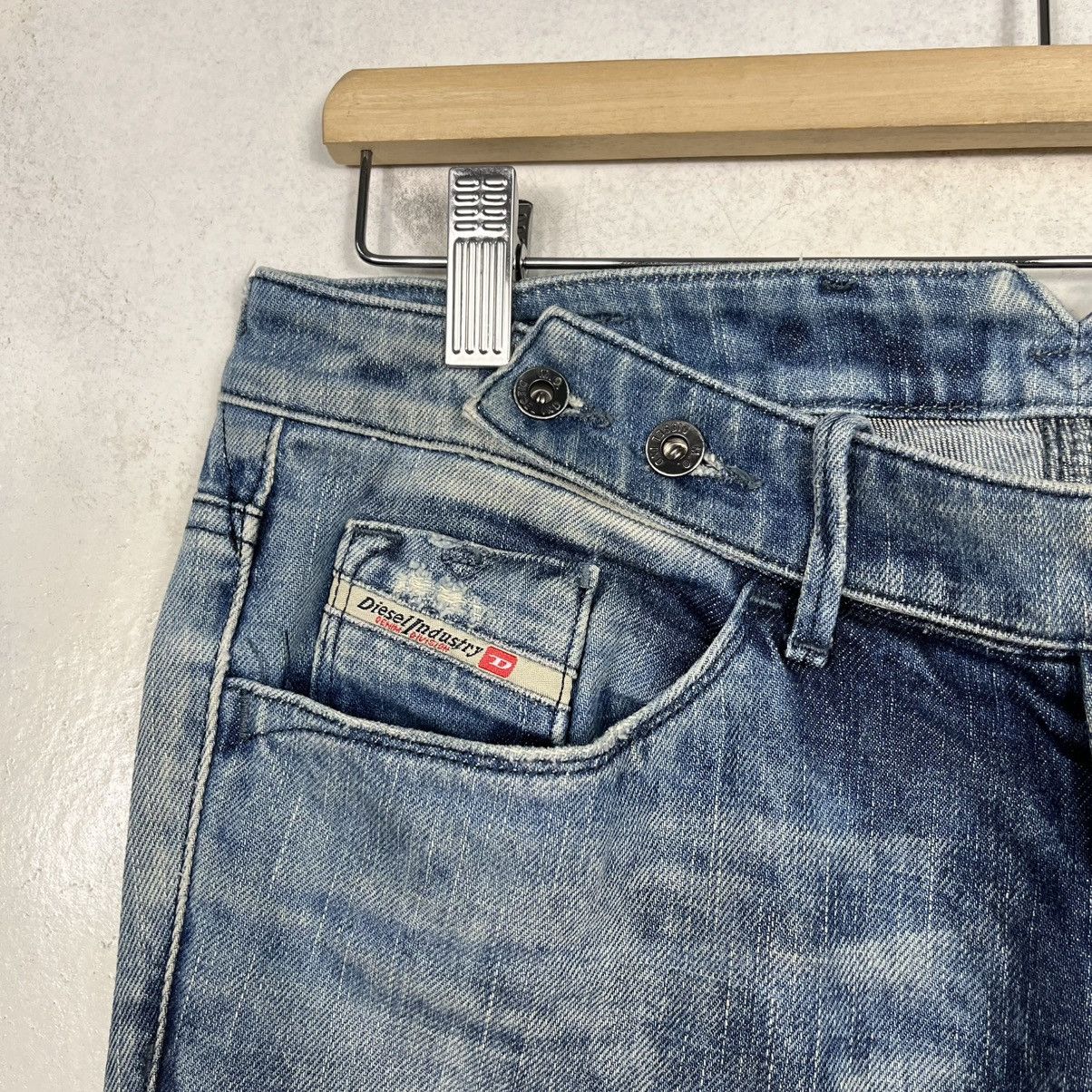 Diesel Vinatge Diesel Utility Distressed Denim Jeans Size US 32 / EU 48 - 9 Thumbnail