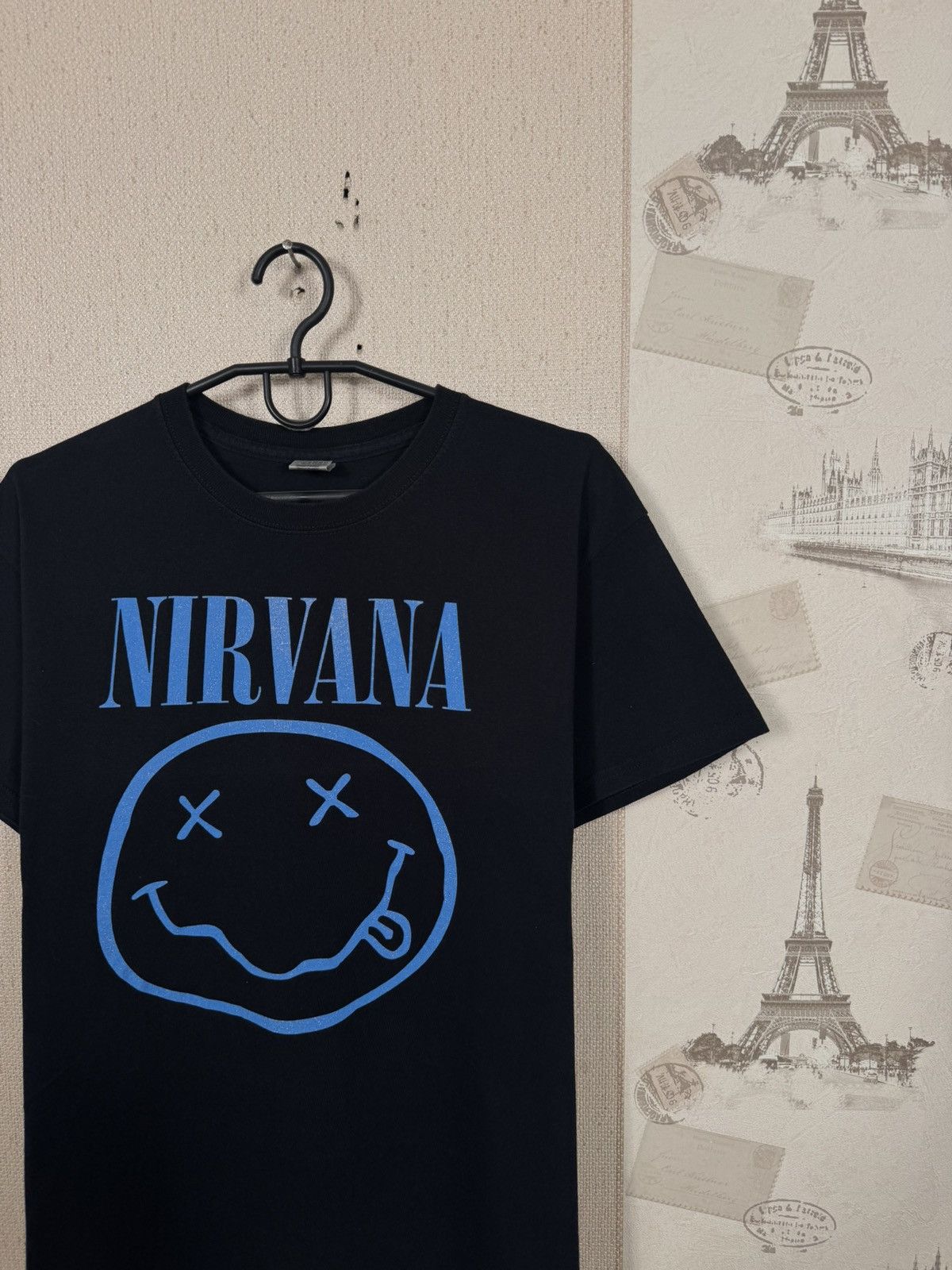 Other Nirvana T shirt Blue Smile Rock Band Grunge Sz M Black Size US M / EU 48-50 / 2 - 5 Thumbnail