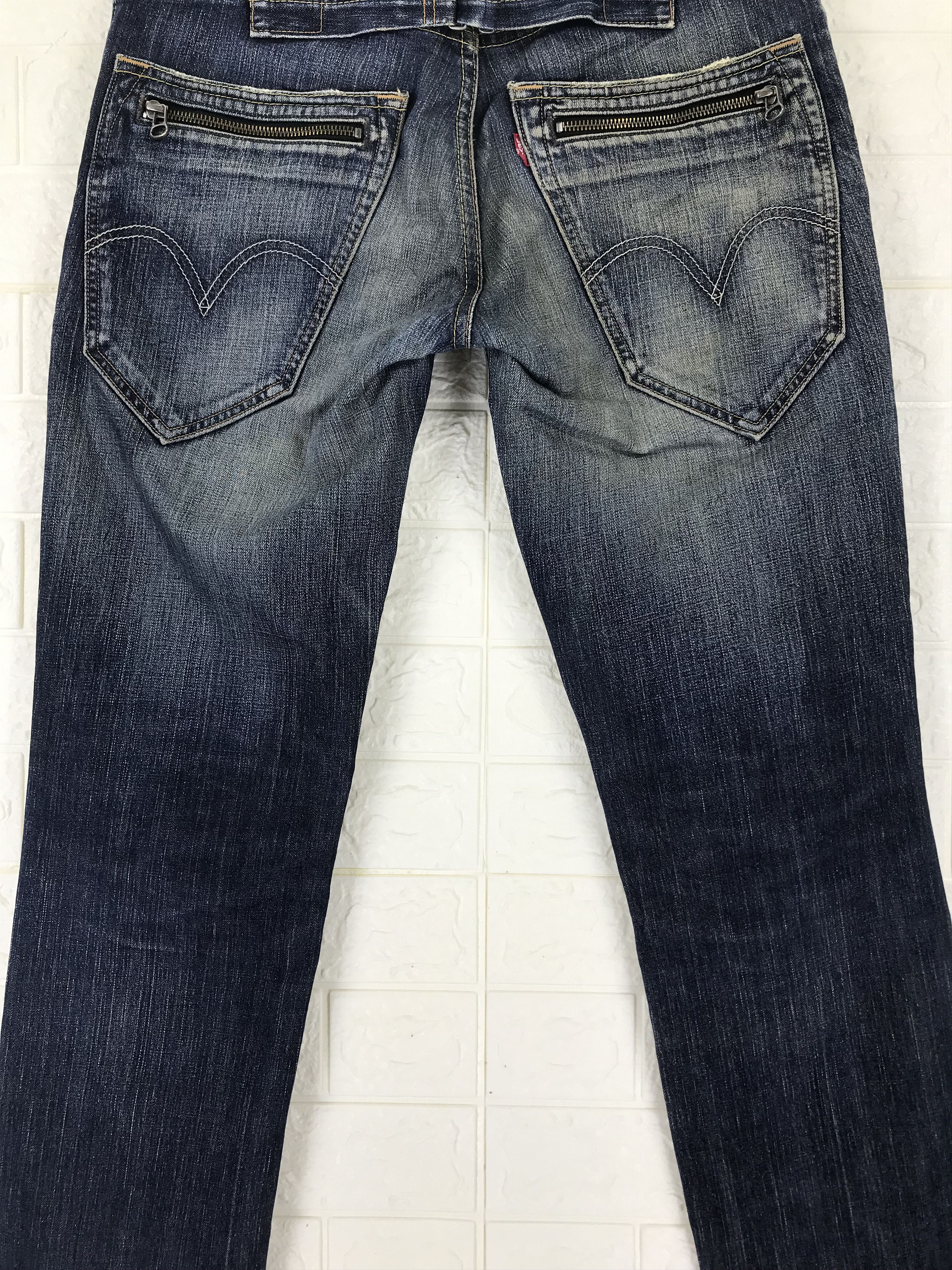 Levi's Vintage Levi's 511 Buckle Back Jeans Distressed Denim Size US 32 / EU 48 - 3 Thumbnail