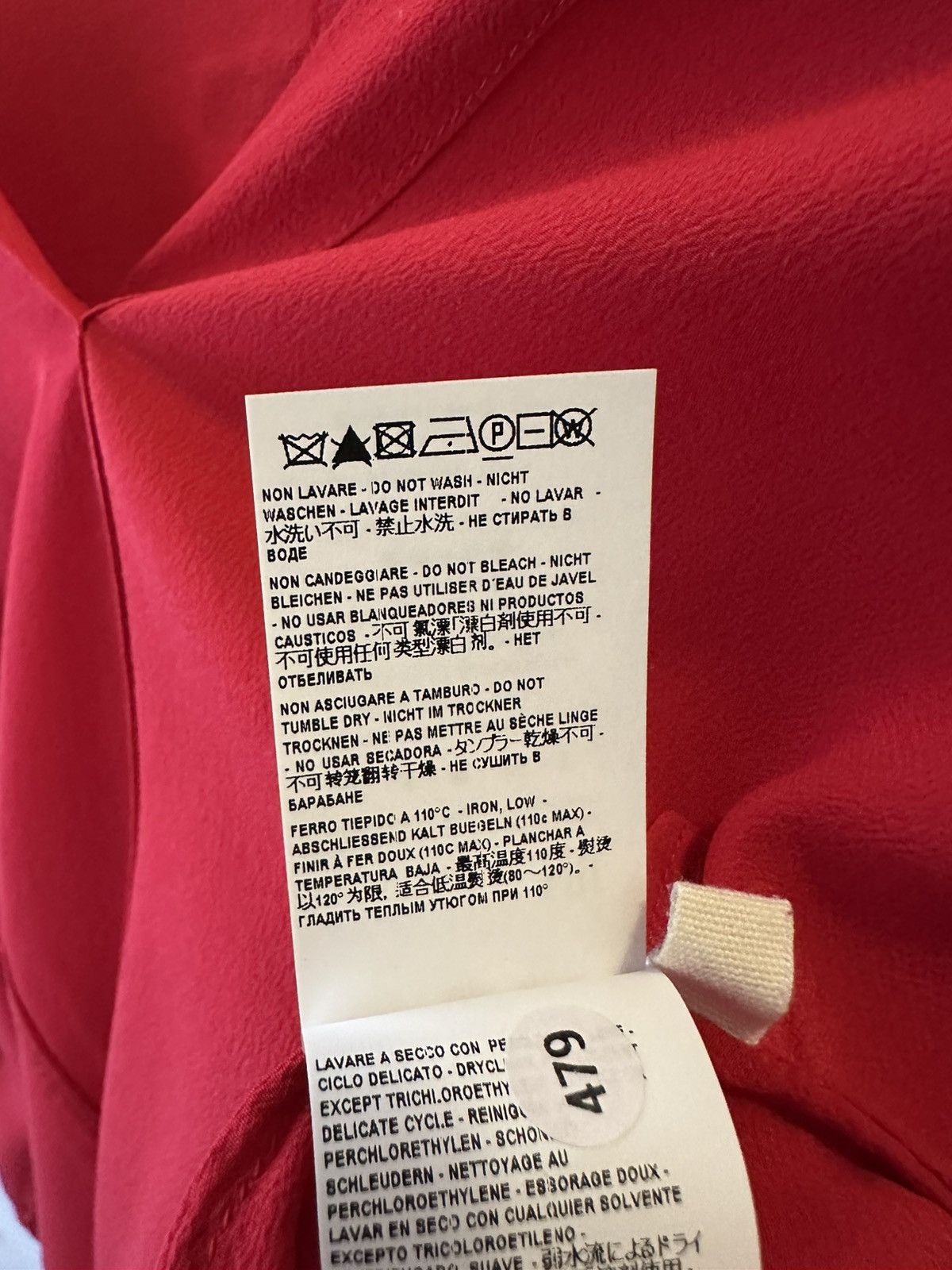 Marni Marni Red Silk Button-Back Blouse – Size 40 (IT) Size S / US 4 / IT 40 - 6 Thumbnail