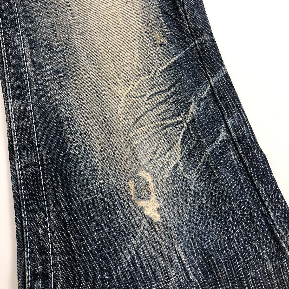 If Six Was Nine × Le Grande Bleu (L.G.B.) × Vintage Vintage Lolita Exotic Flared Jeans Distressed Faded Denim Size US 27 - 5 Thumbnail