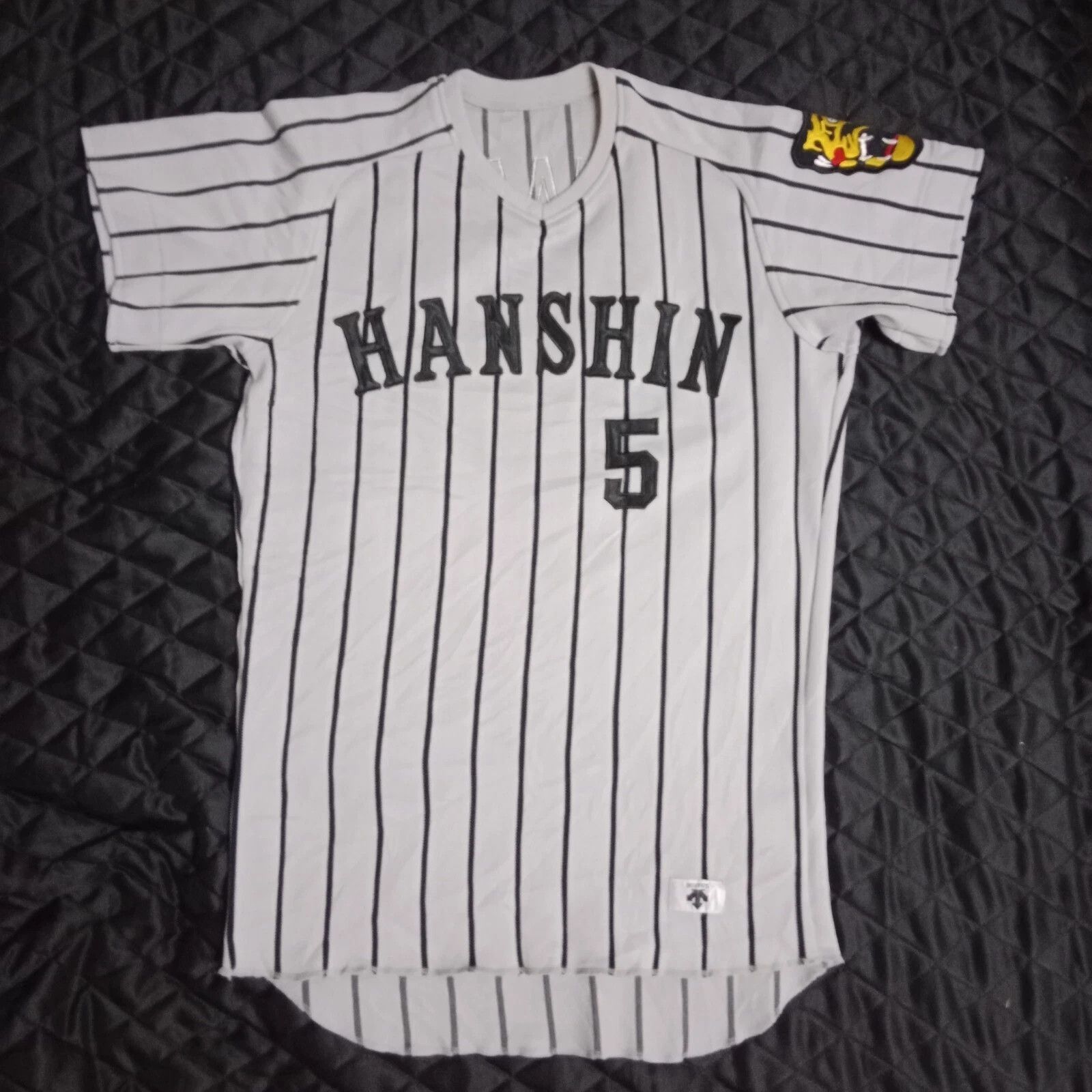 MLB Hanshin Tigers Eiji Kanamori Vintage Japan Baseball Jersey Size US XL / EU 56 / 4 - 1 Thumbnail
