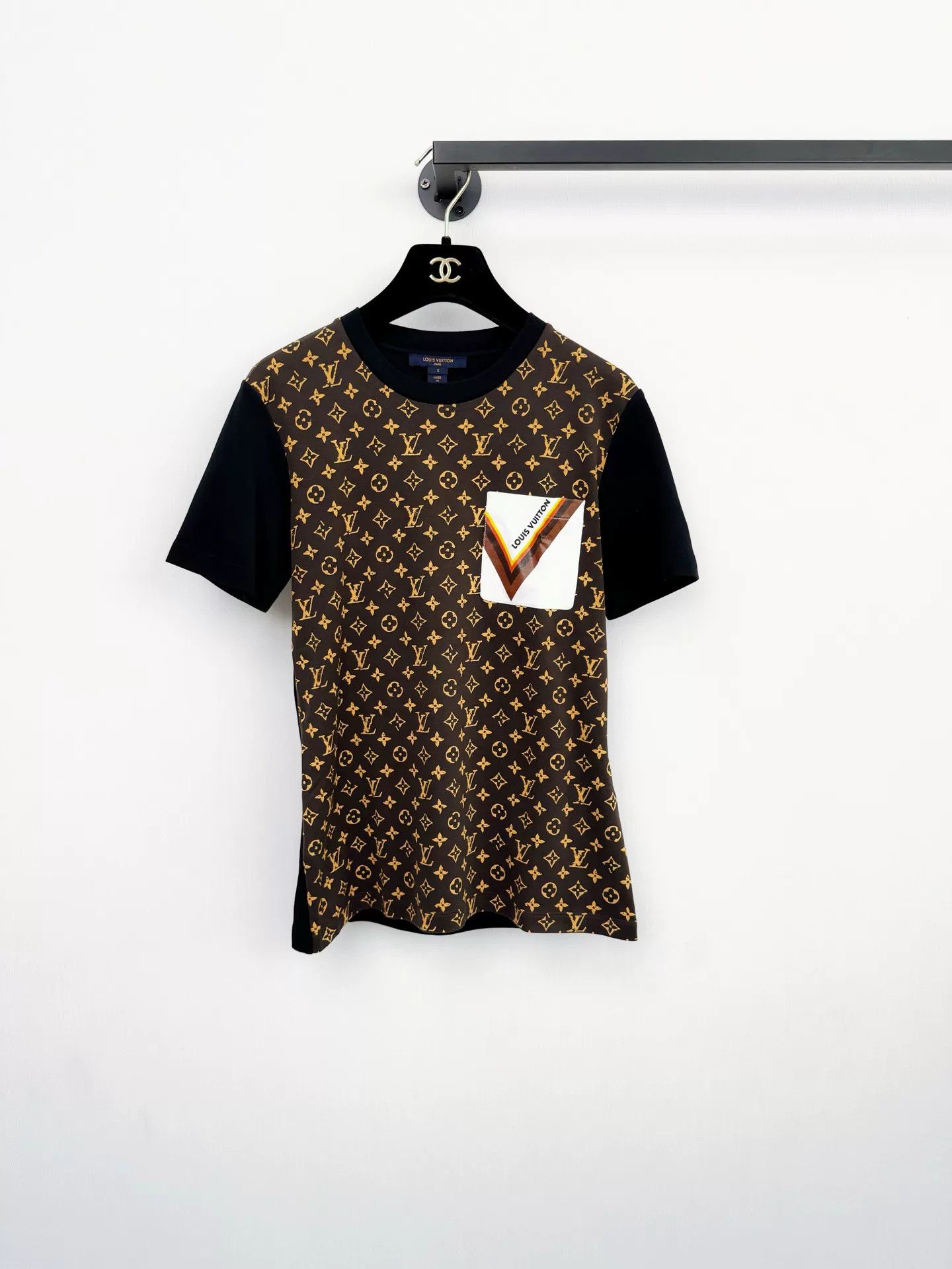 Louis Vuitton Louis Vuitton Short Sleeve T-shirt S Size US S / EU 44-46 / 1 - 1 Thumbnail