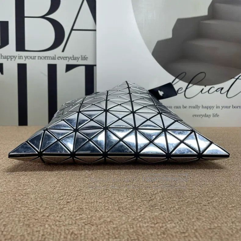 Issey Miyake Issey Miyake Mirror Surface Handheld Tote Bag Size ONE SIZE - 5 Thumbnail