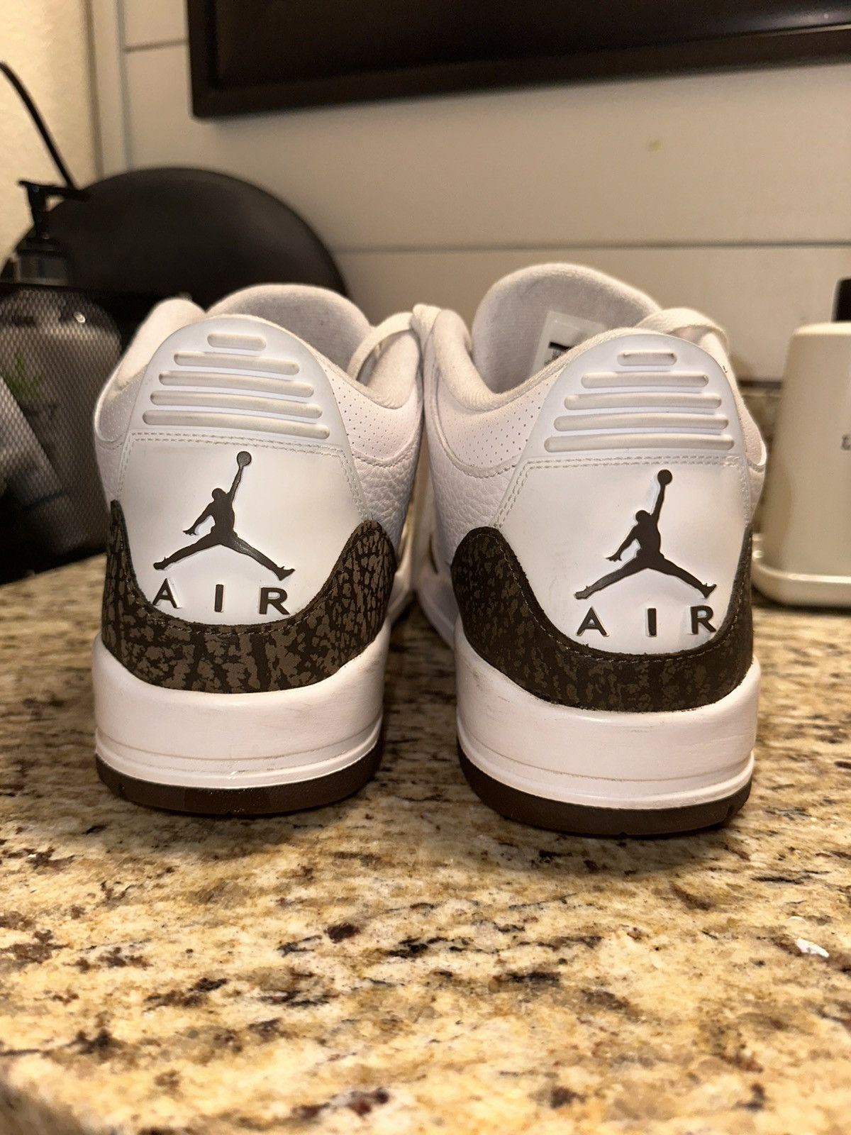 Jordan Brand Jordan 3 Mocha Size US 10.5 / EU 43-44 - 6 Thumbnail