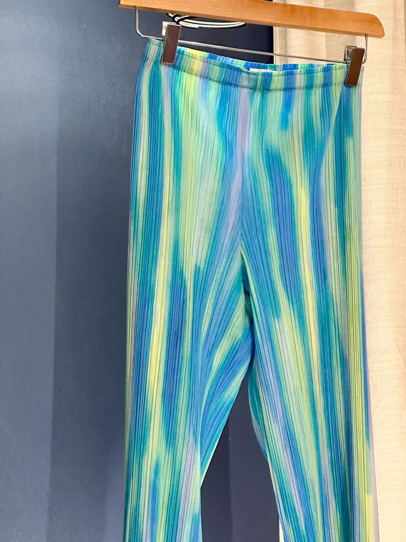 Issey Miyake issey miyake size:3 Aurora blue and green trousers 2505-Ne Size 42" / US 20 - 3 Thumbnail