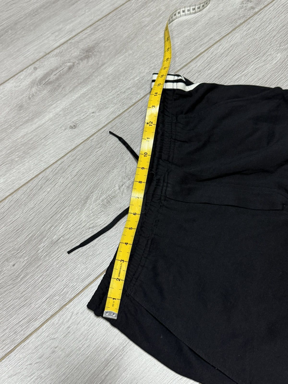 Y-3 Y-3 wide cropped stripes pants pocket logo Size US 32 / EU 48 - 9 Thumbnail