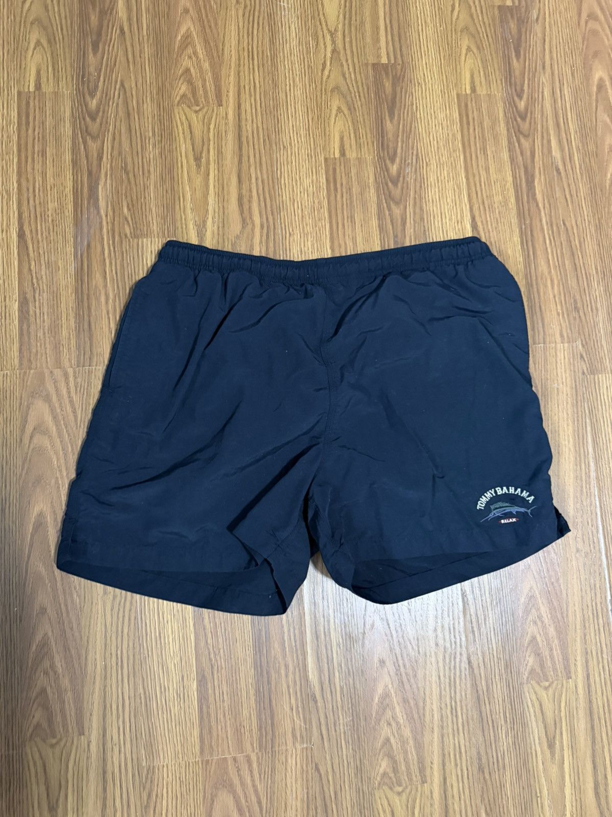 Tommy Bahama Tommy Bahama Naples swim trunks black size large. Size US 35 - 1 Thumbnail