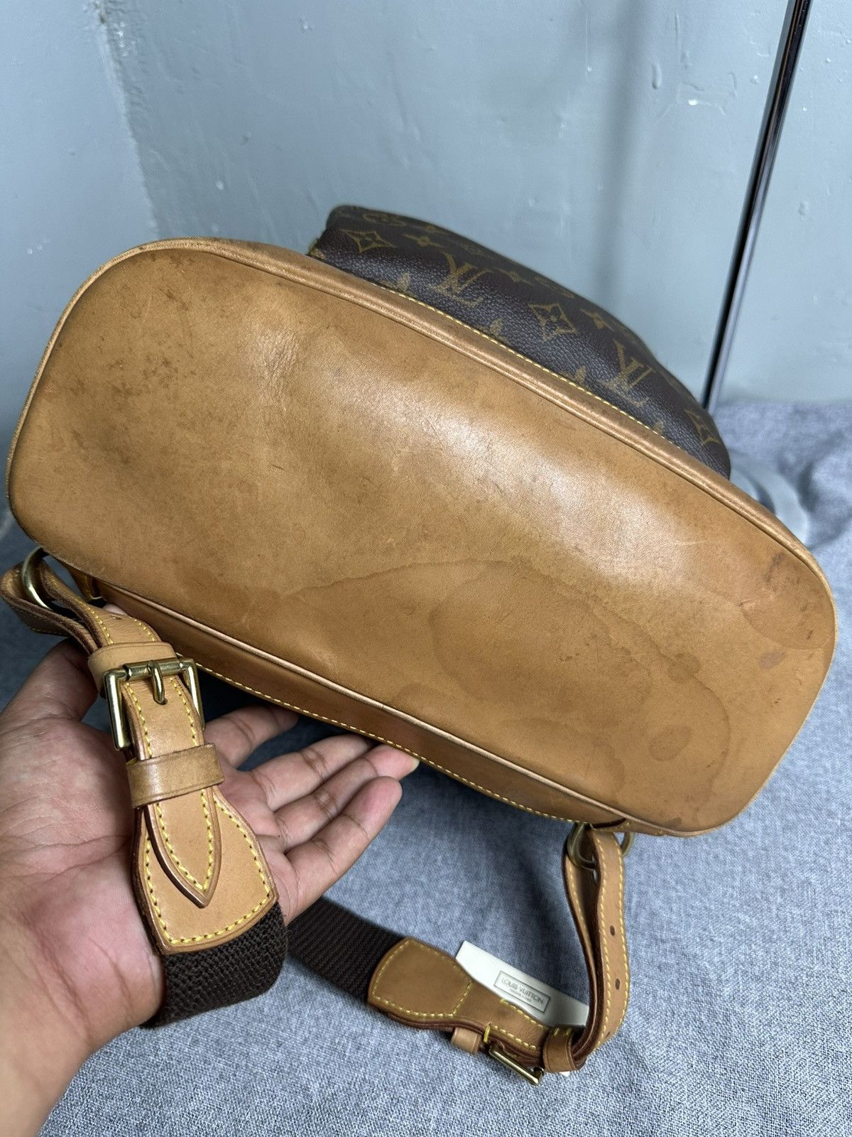 Louis Vuitton Louis Vuitton 1999 Montsouris GM Monogram Backpack Size ONE SIZE - 8 Thumbnail