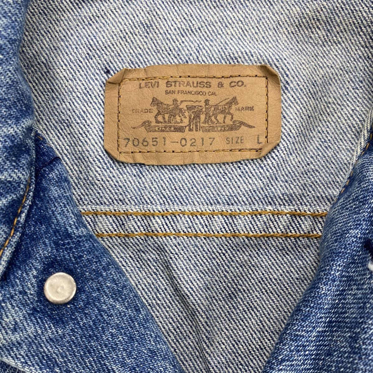 Levi's Vintage Clothing 1990s Vintage Levis 70651-0271 Orange Tab Denim Jacket Size US L / EU 52-54 / 3 - 5 Thumbnail