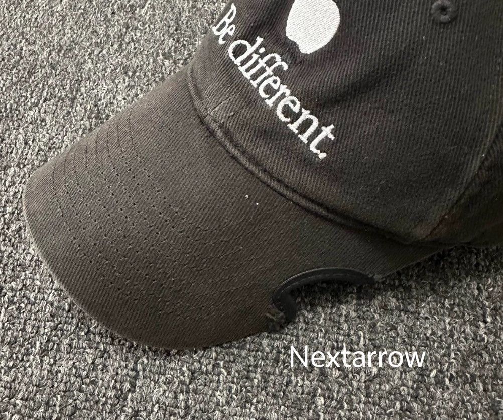 Balenciaga BALENCIAGA Be Different: Apple Embroidered Log2412-Nextarrow Size 34 - 2 Thumbnail