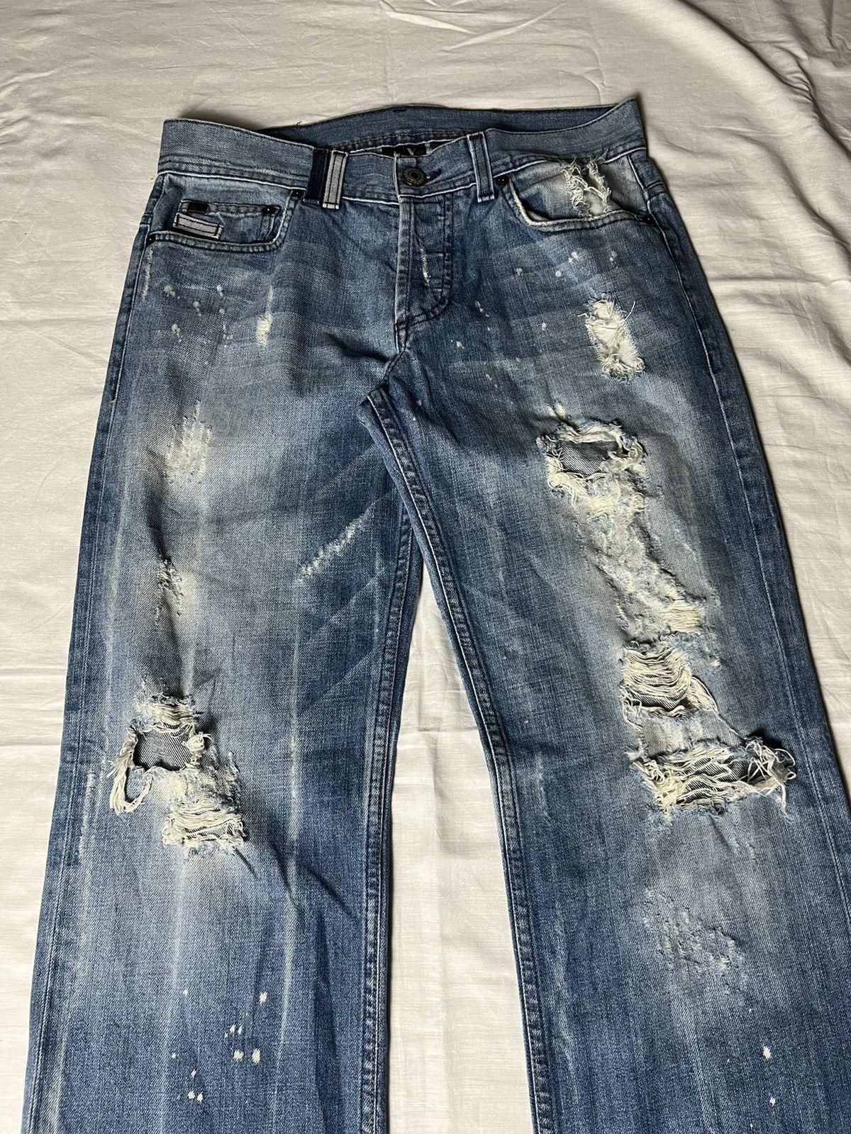 Armani Exchange 32" Armani Exchange Distressed Denim Size US 32 / EU 48 - 7 Thumbnail