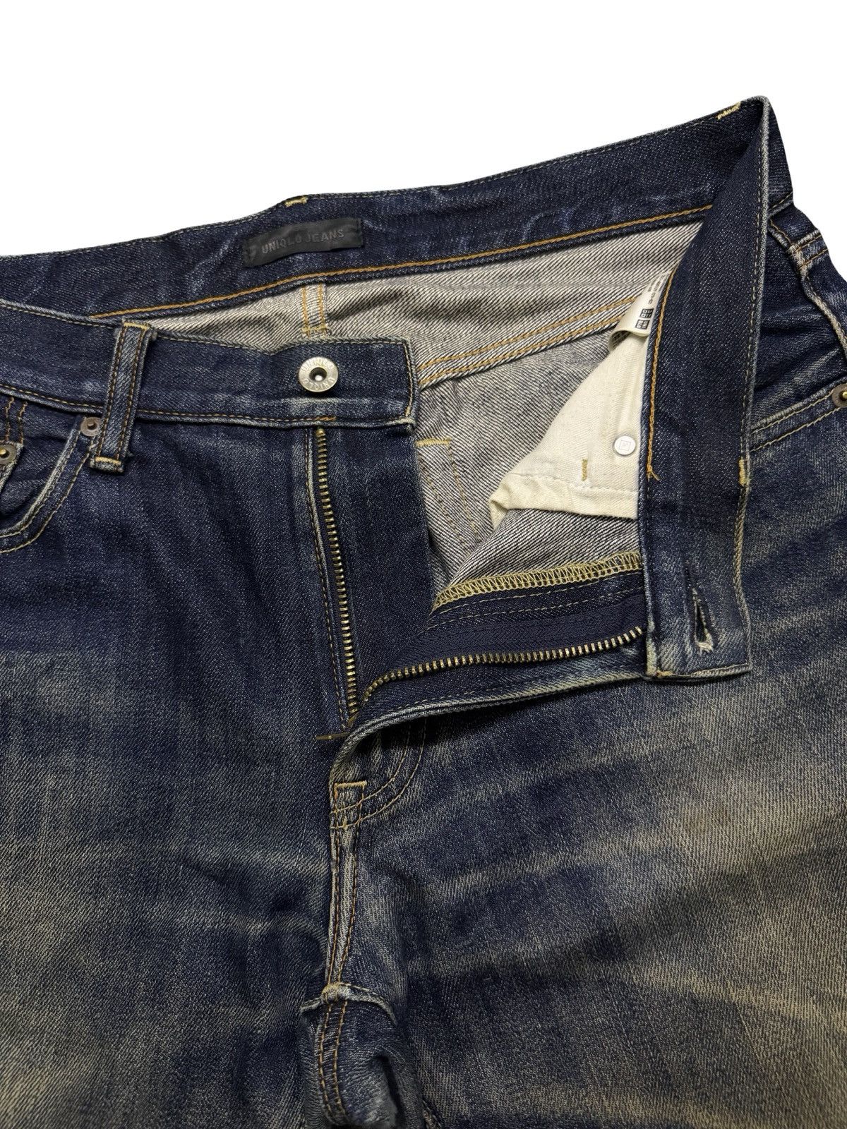 Uniqlo Vintage Uniqlo Jeans Japan | Vintage Faded Mud Wash | W33 Size US 33 - 8 Thumbnail