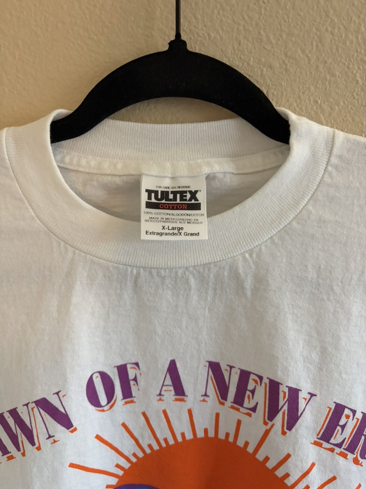 Vintage Vintage 2000 Dawn of a New Era Y2K Millennium Art Tee XL Size US XL / EU 56 / 4 - 4 Thumbnail