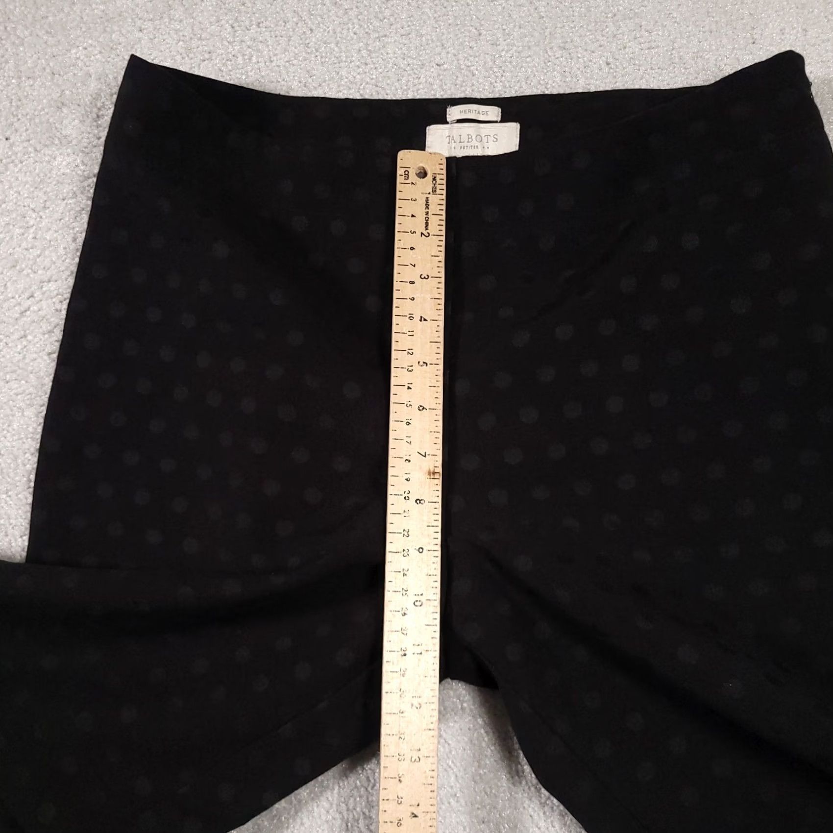 Talbots VINTAGE Talbots Heritage Pants Womens Petite 12P Black Polka Dot Side Zip Hemmed Capri Pants Capris Polka Dot Black 12P Womens Size 34" / US 12 / IT 48 - 7 Thumbnail