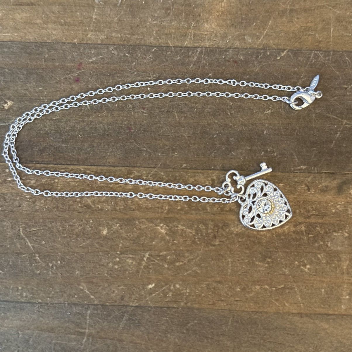 Vintage Vintage Avon Key To My Heart pendant necklace Size ONE SIZE - 2 Thumbnail