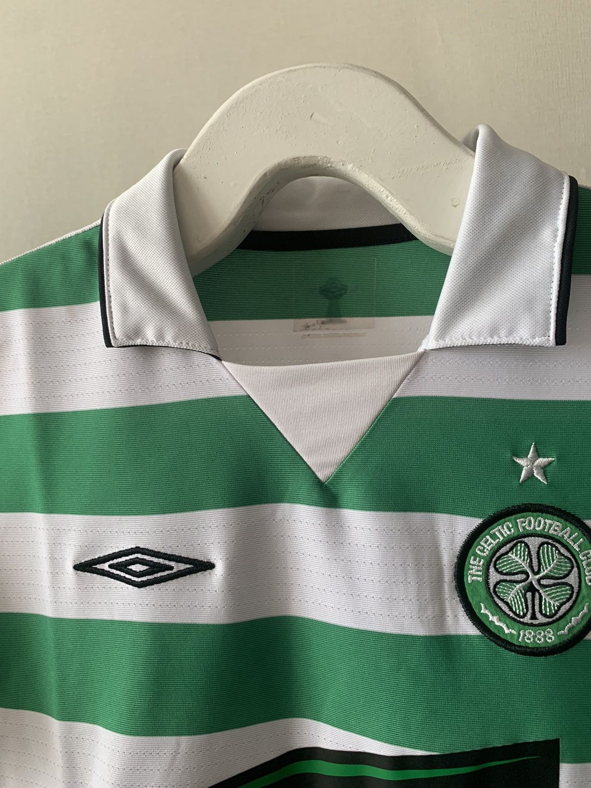Umbro × Vintage Umbro Celtic Glasgow Scotland Home 2003/2004 Y2K t shirt Size US XS / EU 42 / 0 - 3 Thumbnail