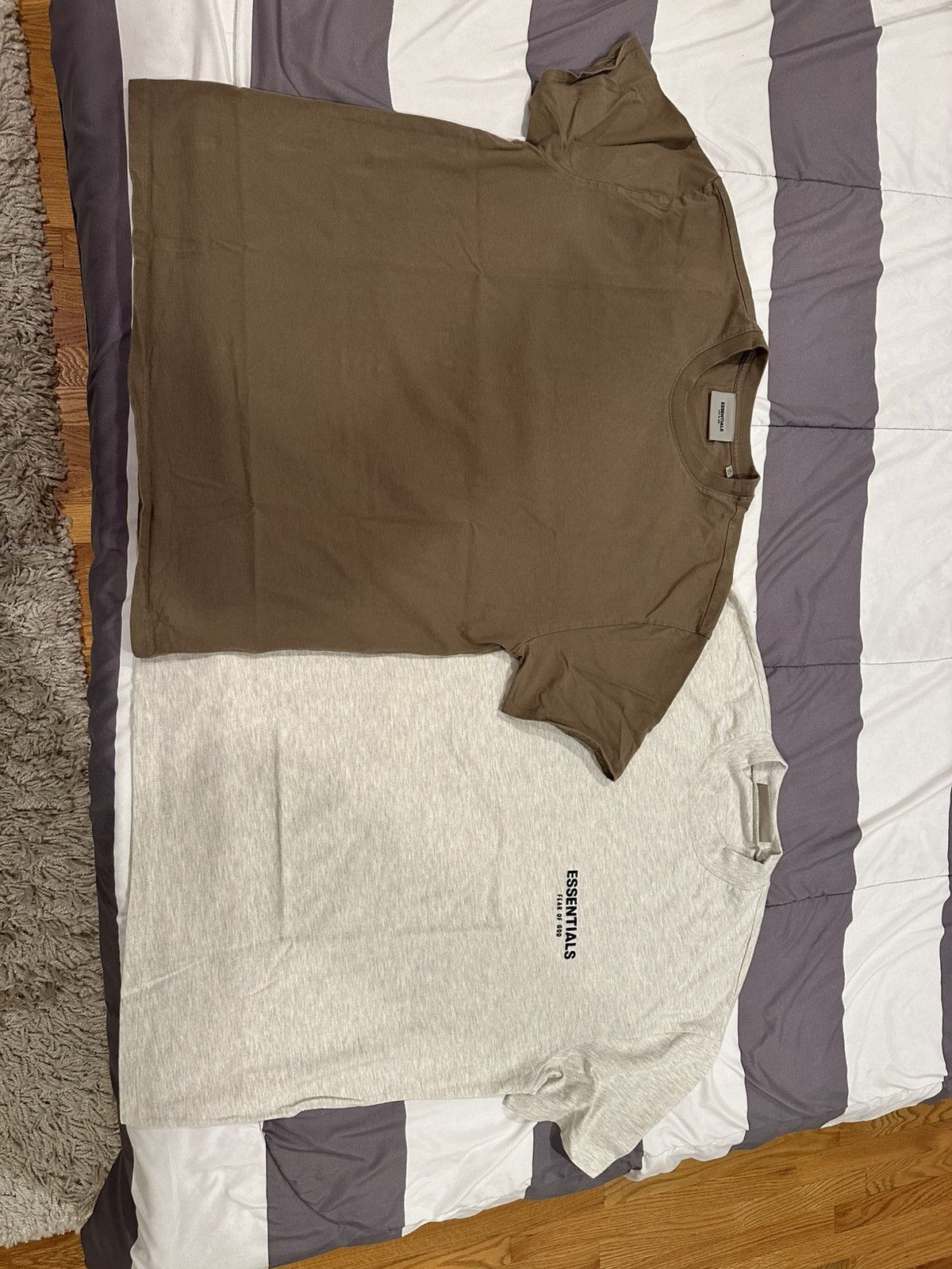 Fear of God *BUNDLE* 2 Fear of God Essentials T Shirts Size US M / EU 48-50 / 2 - 1 Thumbnail