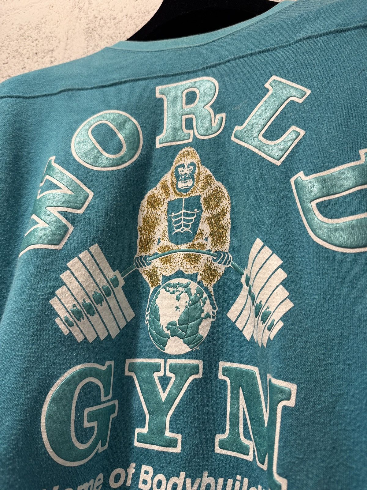 Vintage *RARE* 90s JAPAN WORLD GYM CREWNECK SWEATER GYM FITNESS Size US S / EU 44-46 / 1 - 5 Thumbnail