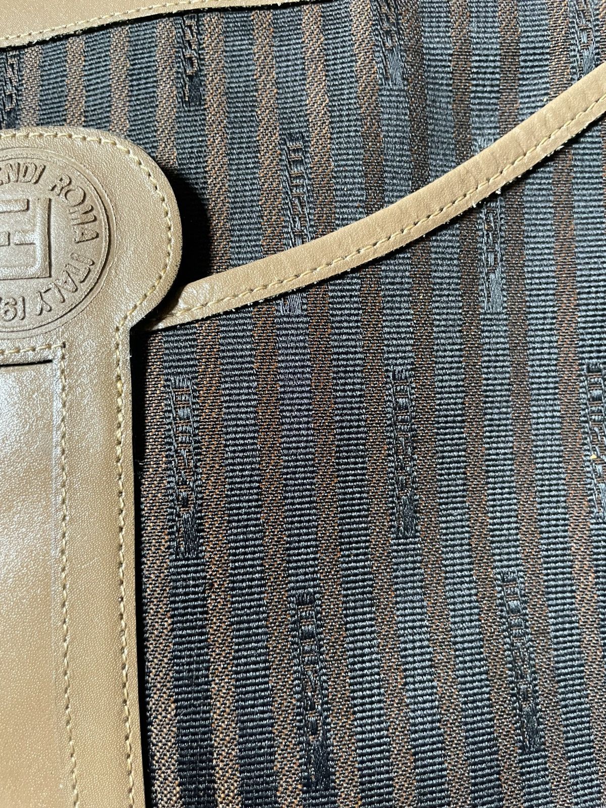 Fendi FENDI BAG VINTAGE CROSSBODY BAG. Size ONE SIZE - 5 Thumbnail