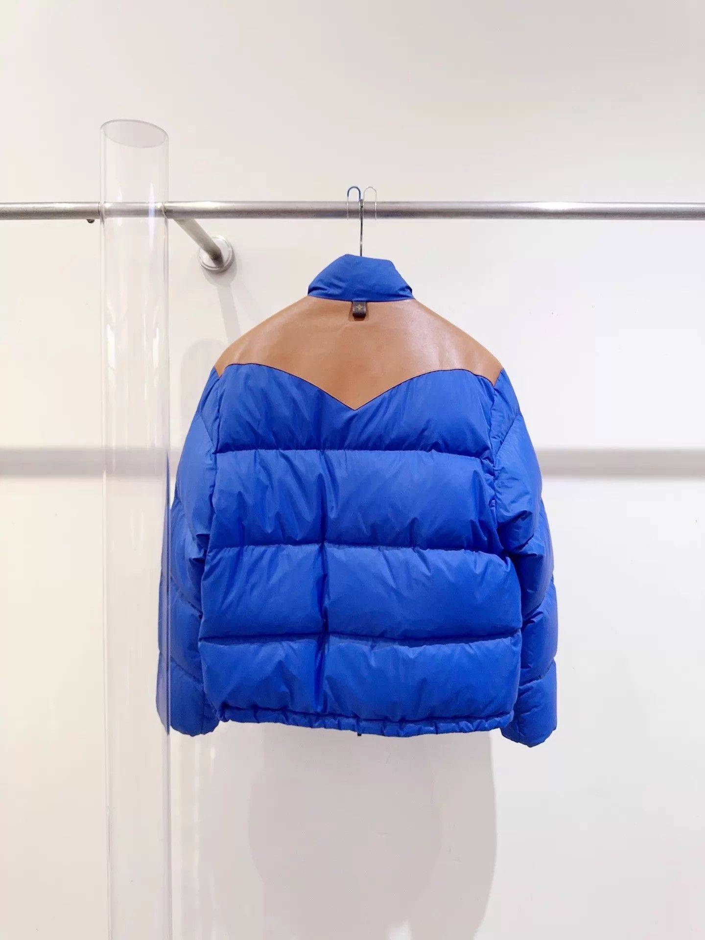 Louis Vuitton LV NWT puffer jacket 38 lambskin leather panel Size S / US 4 / IT 40 - 5 Thumbnail