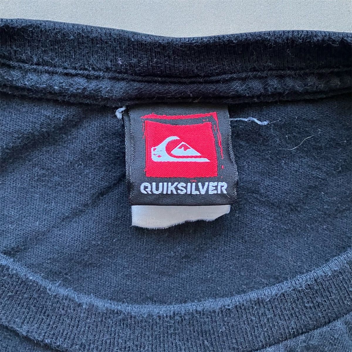 Quiksilver Vintage Quicksilver Tee Shirt 90s Y2K Surf Skate XL VTG Size US XL / EU 56 / 4 - 7 Thumbnail