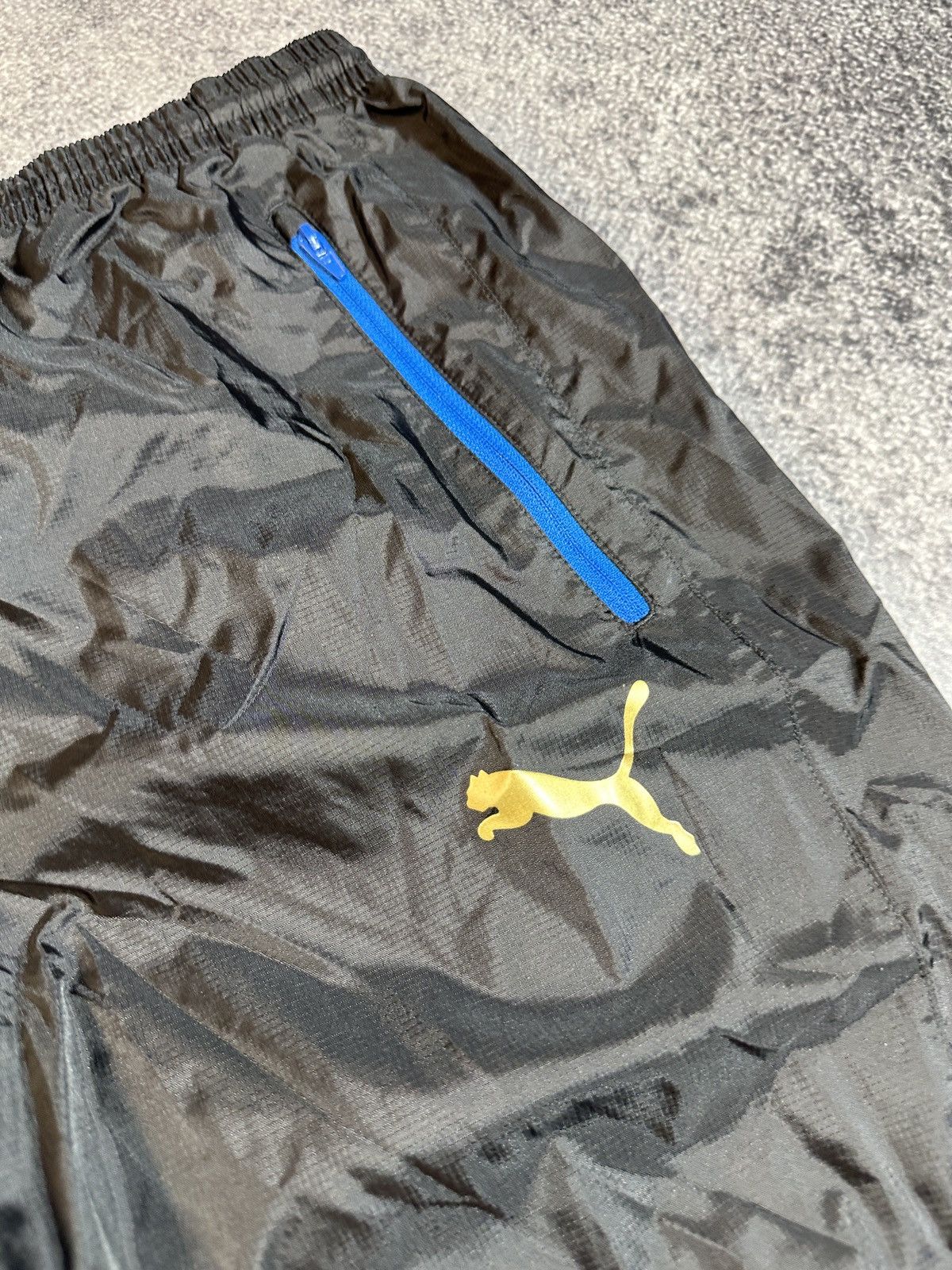 Puma Puma New Castle United Soccer Pants Streetwear Style Rare M Size US 32 / EU 48 - 4 Thumbnail