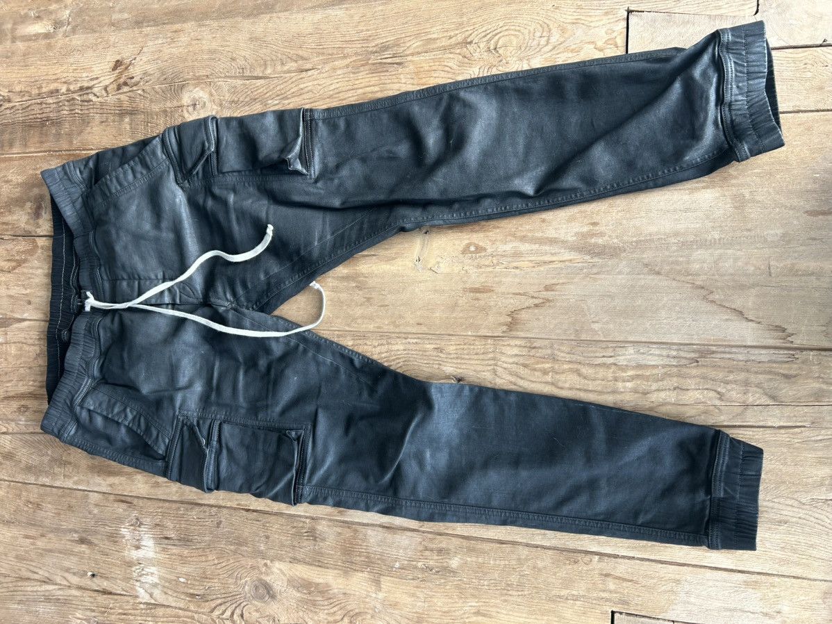 Rick Owens Drkshdw Rick Owens DRKSHDW black oiled cargo pants size XL Size US 36 / EU 52 - 1 Thumbnail
