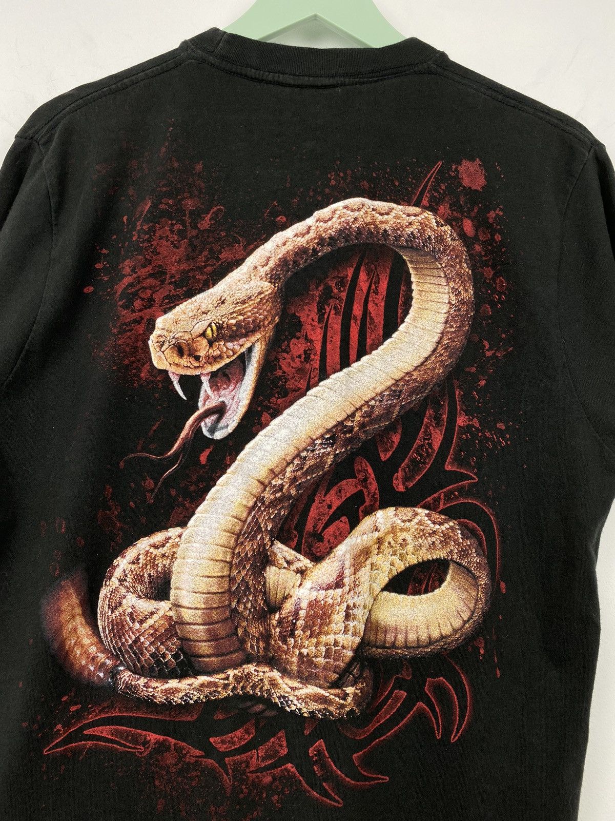 Liquid Blue Vintage Y2K Snake Cobra T Shirt Tee Size US M / EU 48-50 / 2 - 4 Thumbnail