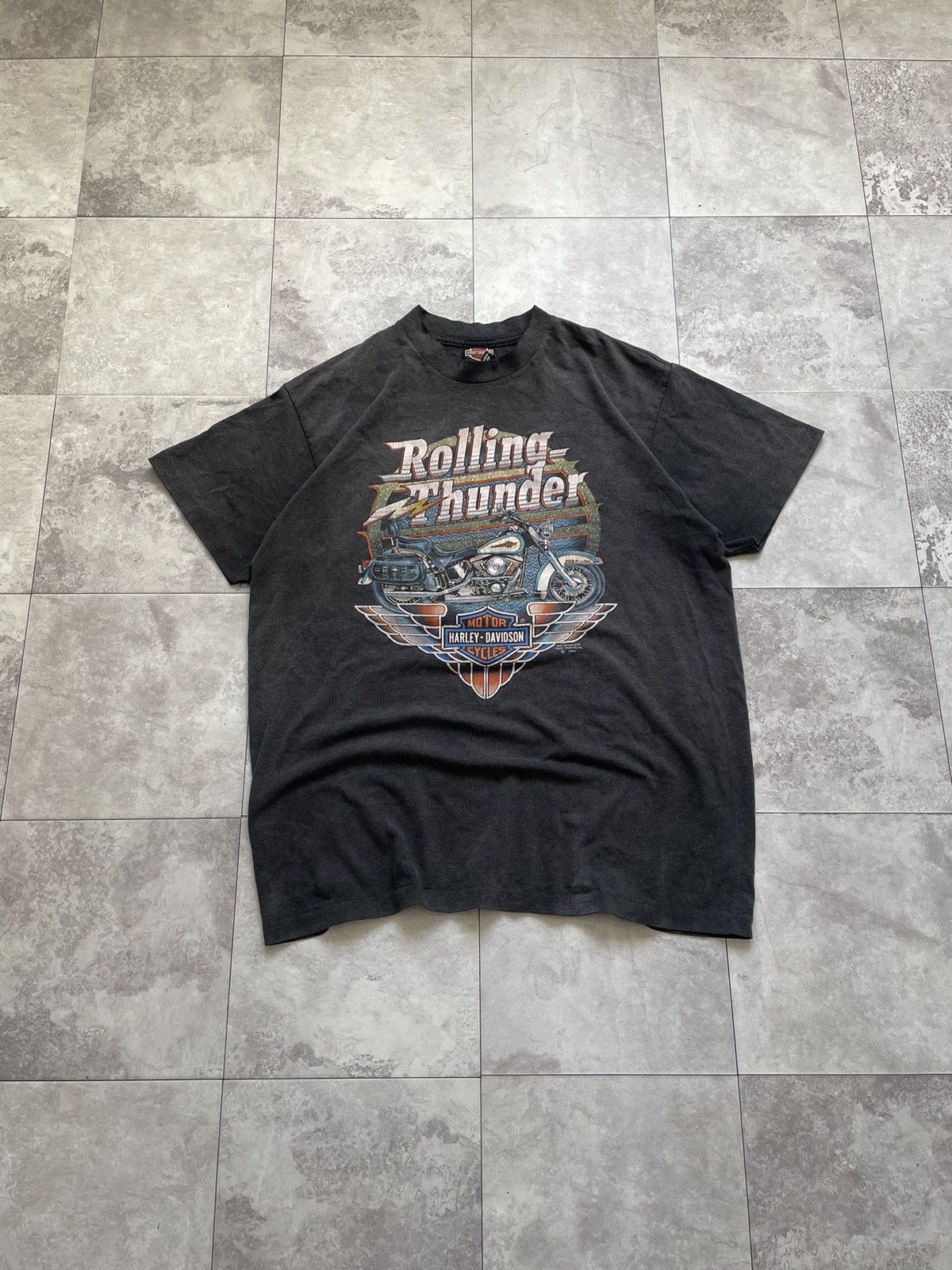 Vintage 1991 Harley Davidson 3D Emblem Rolling Thunder Short 