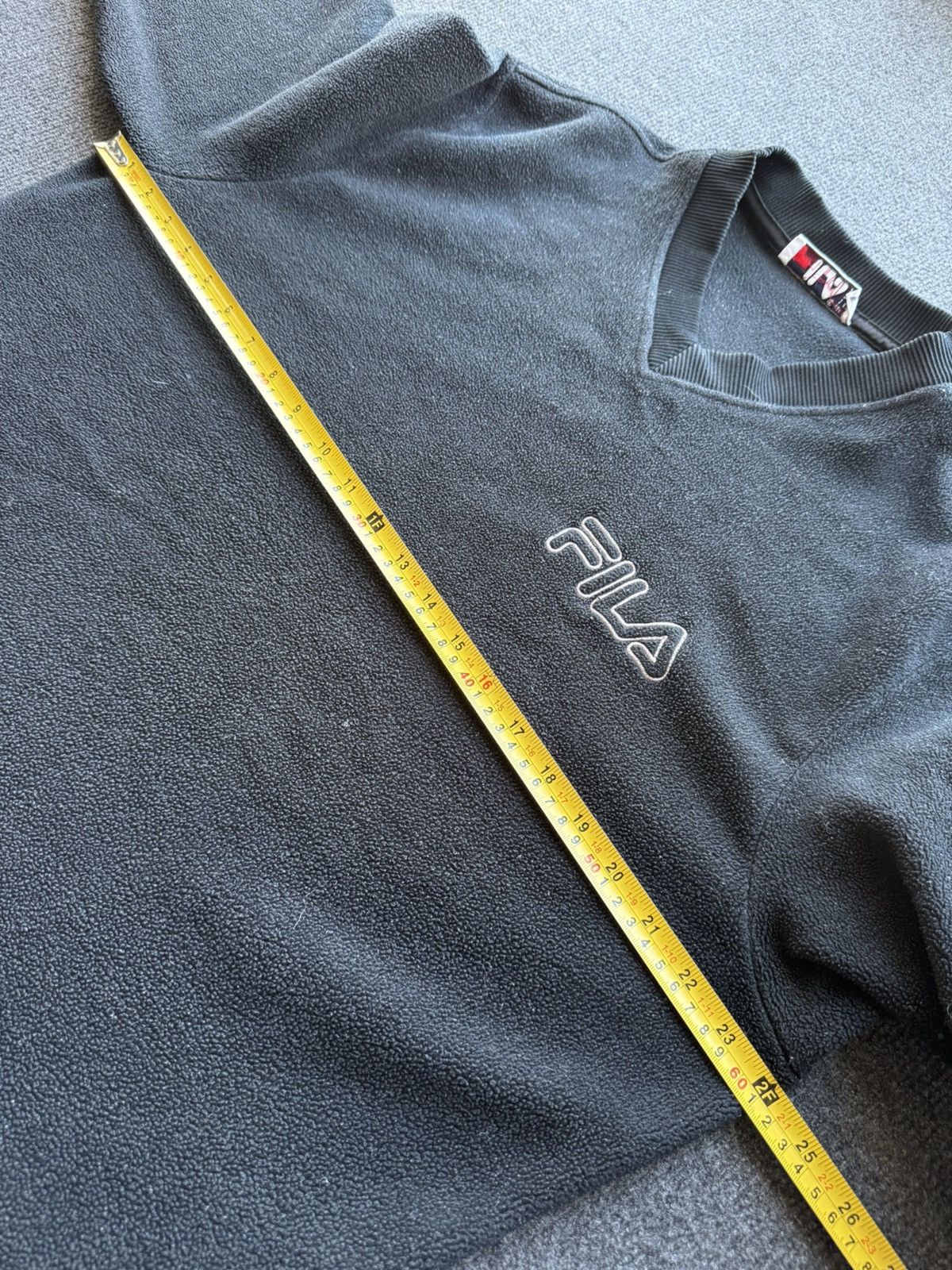 Fila 00s Vintage FILA V Neck Fleece Sweatshirt Logo Y2K Size L Size US L / EU 52-54 / 3 - 13 Thumbnail