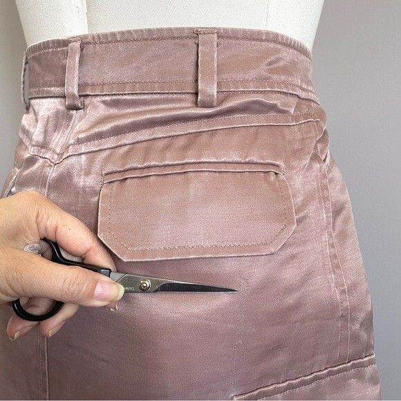 Vintage Blush Pink Satin Cargo Midi Skirt - M/ 30" waist Size 30" / US 8 / IT 44 - 4 Thumbnail