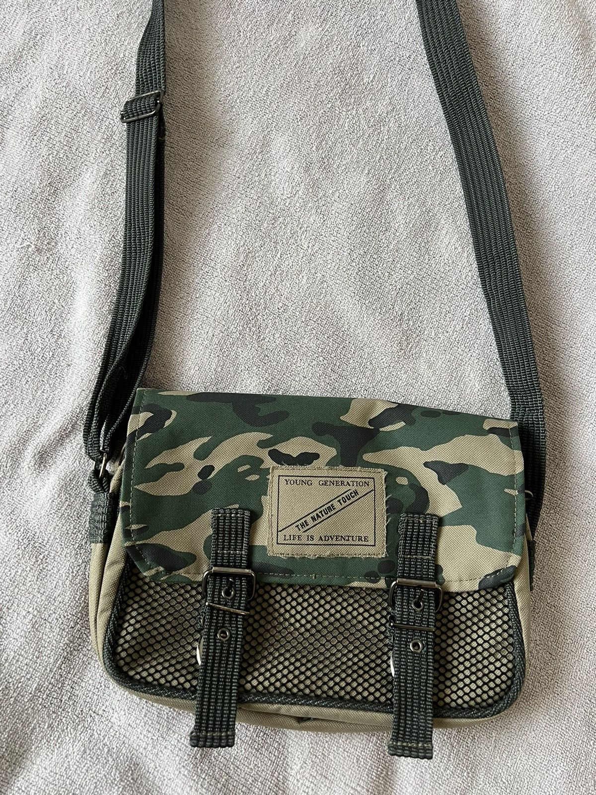 If Six Was Nine × Le Grande Bleu (L.G.B.) Vintage diesel style camouflage avant garde military bag Size ONE SIZE - 3 Thumbnail