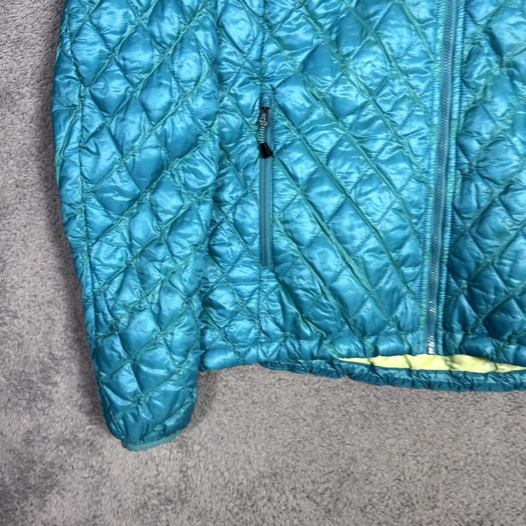 The North Face VINTAGE The North Face Thermoball Jacket Womens S Quilted Puffer Full Zip Blue 90s Y2K Size S / US 4 / IT 40 - 2 Thumbnail