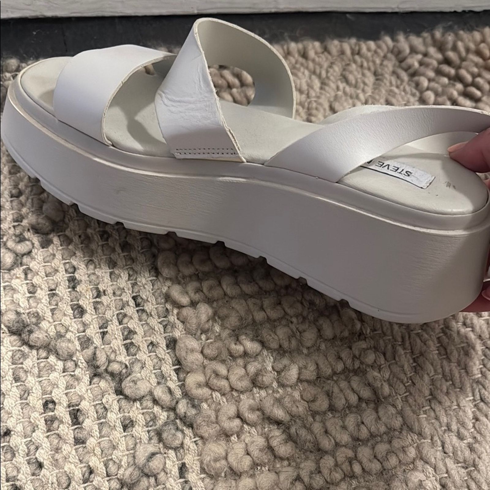 Steve Madden NWT Steve Madden Women's White Platform Sandals Size 9 Size US 9 / IT 39 - 7 Thumbnail