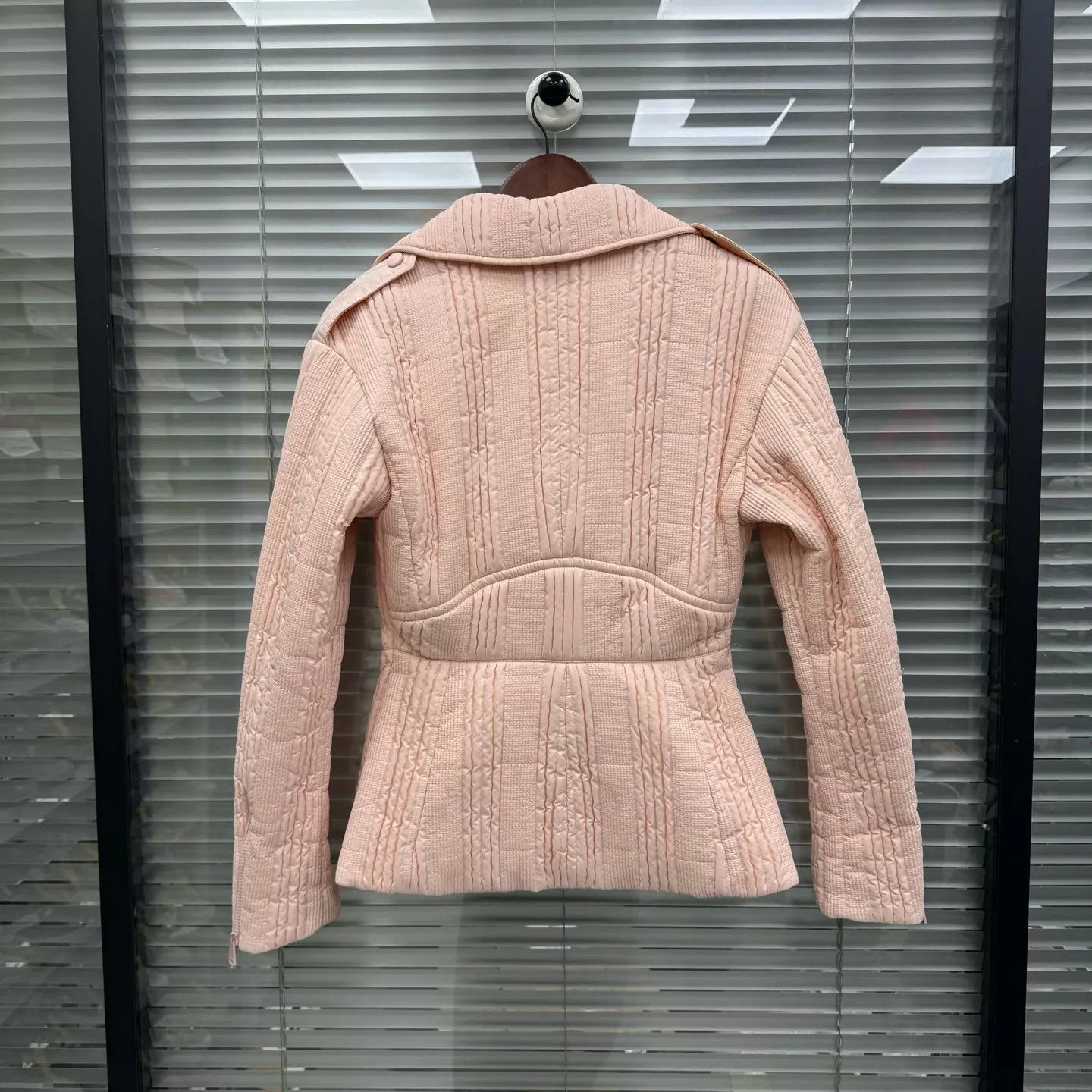 Fendi Fendi Women's Pink Padded Jacket Size 40 99 New Size S / US 4 / IT 40 - 2 Thumbnail