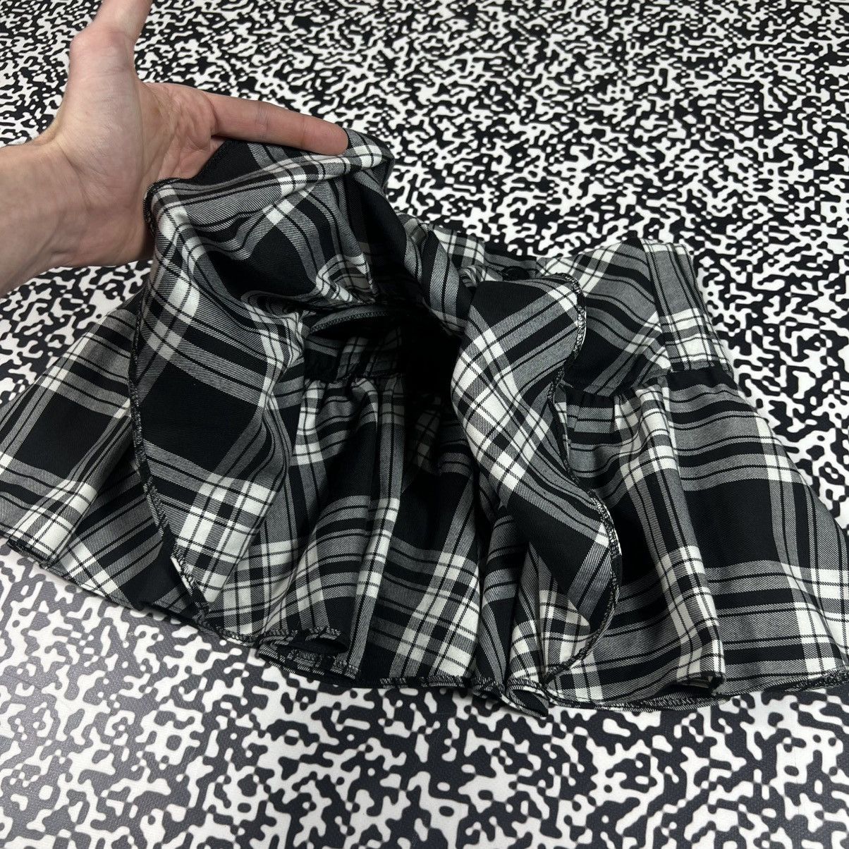 Japanese Brand Vintage Y2K Flared Sexy Checked Retro 90s Style Mini Skirt Size 27" / US 4 / IT 40 - 9 Thumbnail