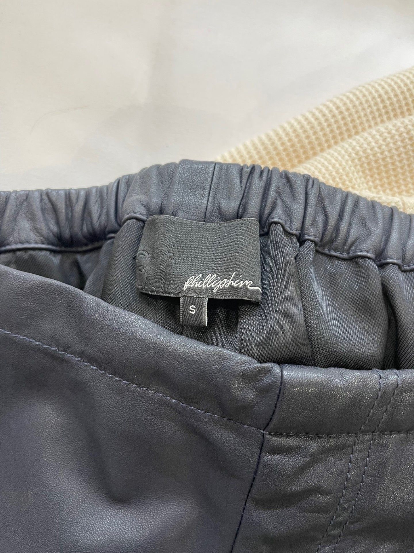 3.1 Phillip Lim 3.1 Phillip Lim Lamb Leather Shorts Size US 30 / EU 46 - 4 Thumbnail
