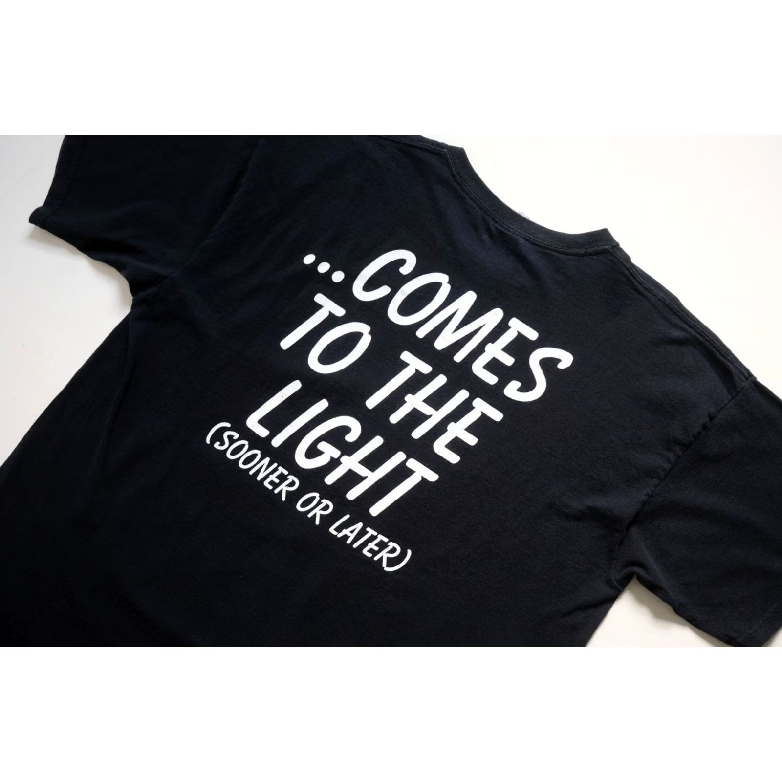 Gildan VINTAGE Gildan T-Shirt VTG Y2K TYLER PERRYS WHATS DONE IN THE DARK Graphic Short Sleeve Crew Neck 2XL Black Men Mens Size US XXL / EU 58 / 5 - 5 Thumbnail