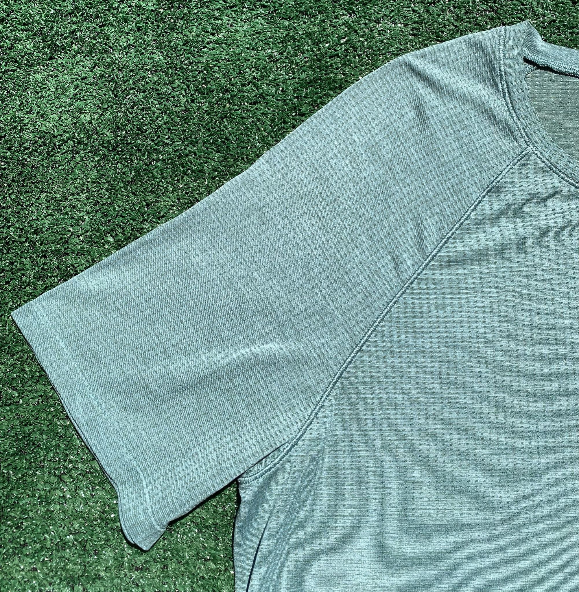 Lululemon Lululemon Metal Vent Tech Frosted Jade Short Sleeve 2XL Size US XXL / EU 58 / 5 - 3 Thumbnail
