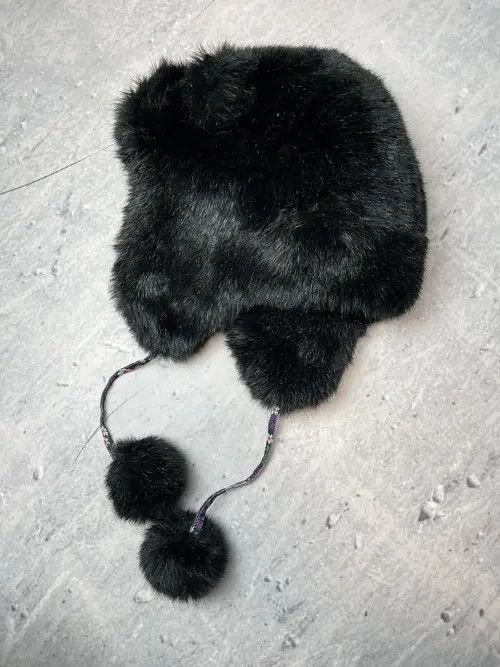 Vintage Avant-garde Trapped Fur ski hat with ears Lil Yachty style Size ONE SIZE - 5 Thumbnail
